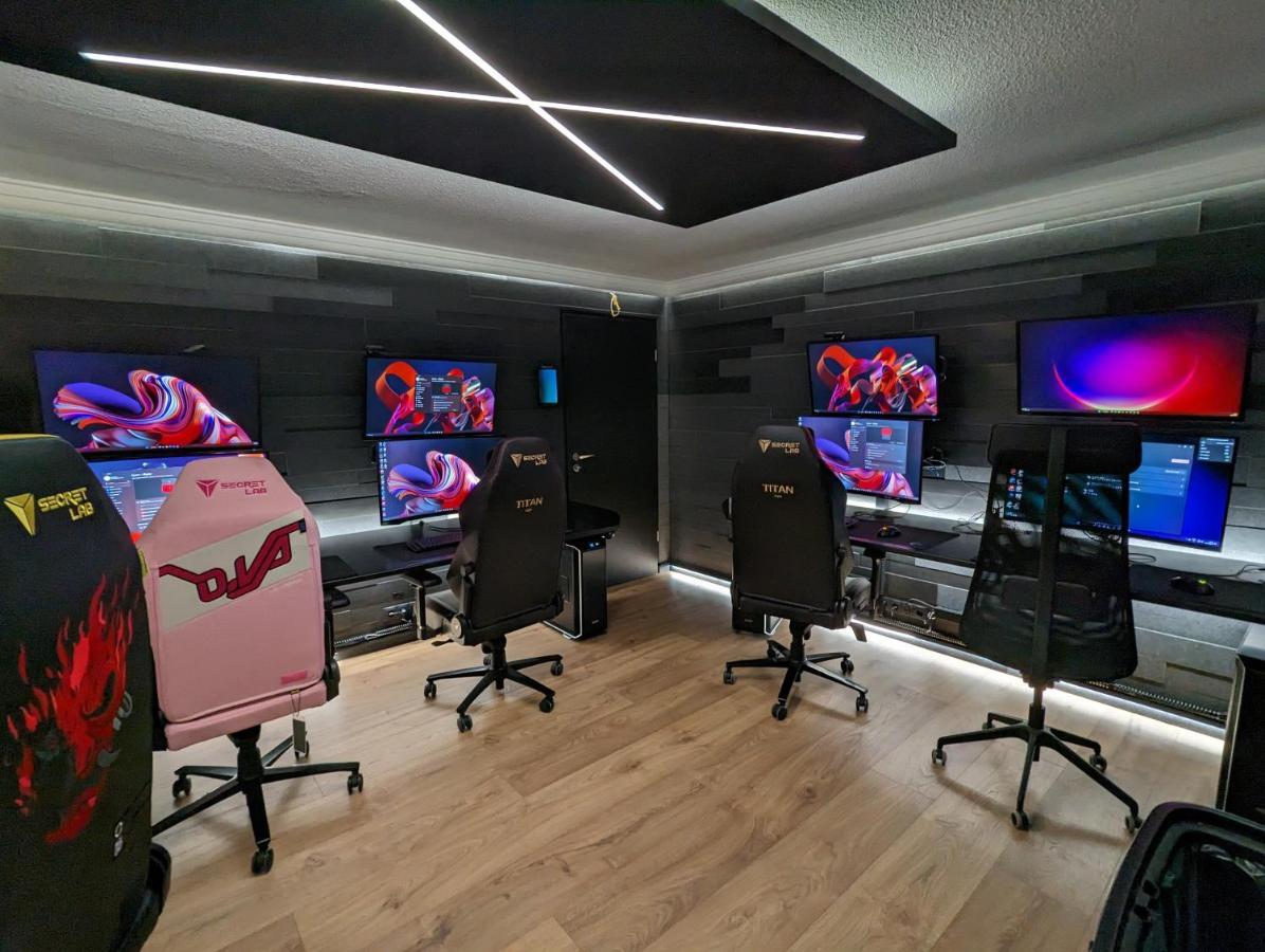 Smart Luxury - Gaming Arena, Gym, Sauna And Jacuzzi St Lucia Ngoại thất bức ảnh
